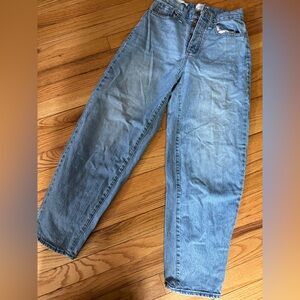 Universal Thread Light Blue Relaxed Women’s Jeans
